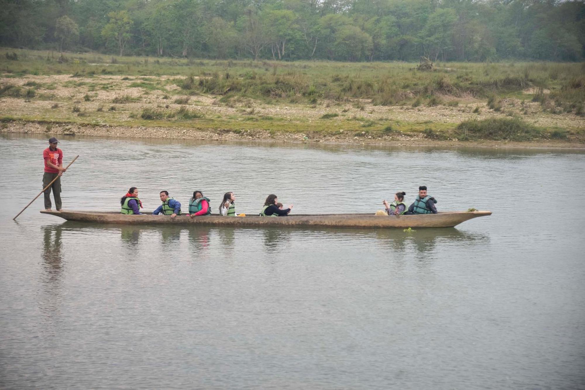 Greenland Safari, Sauraha Exterior foto