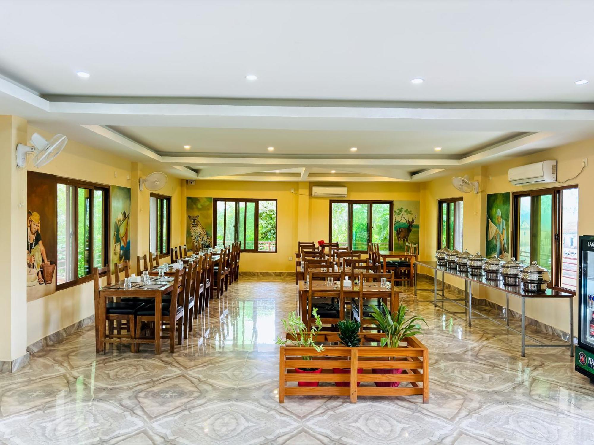 Greenland Safari, Sauraha Exterior foto