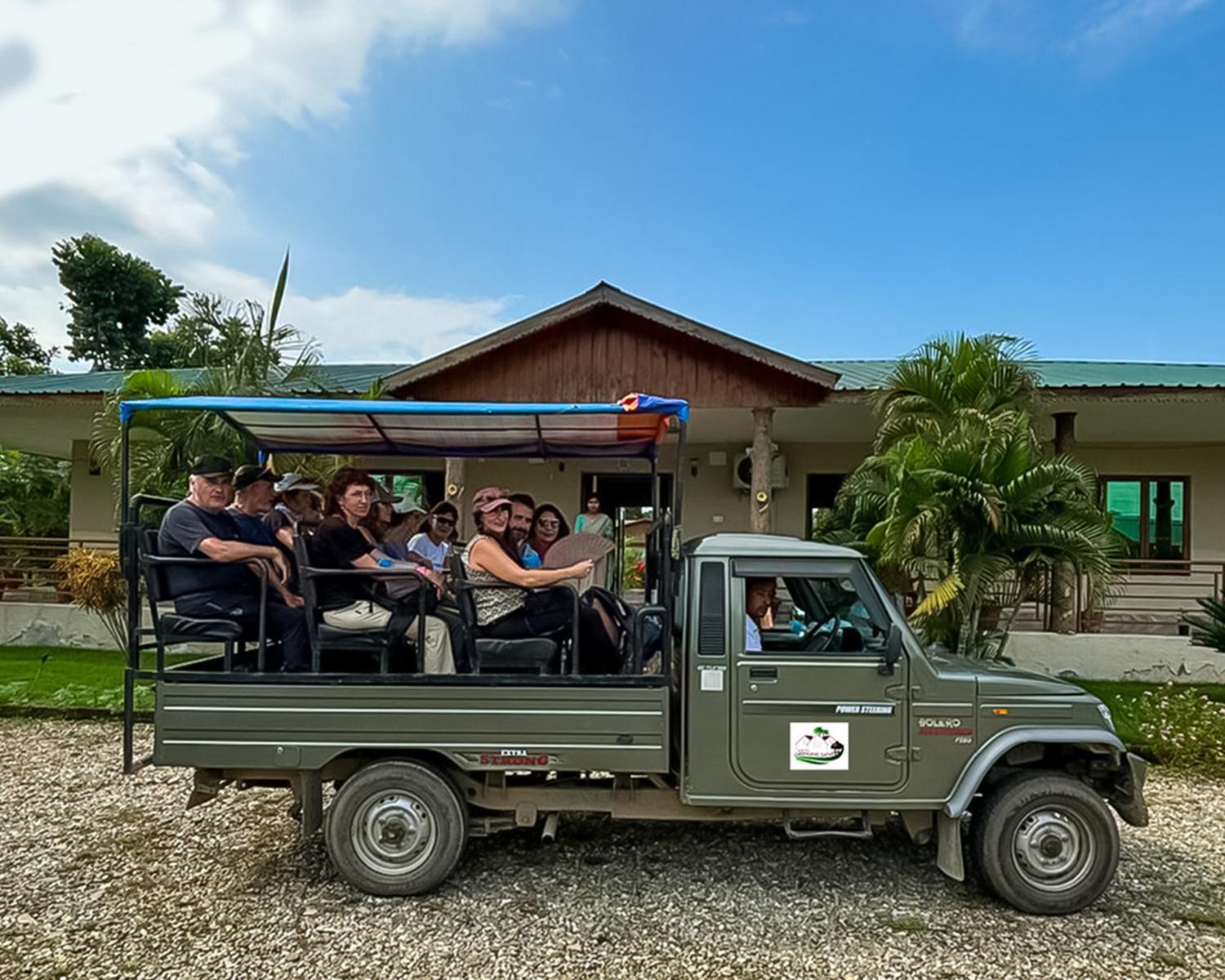 Greenland Safari, Sauraha Exterior foto